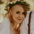 Natural boho bride wearing a flower crown. Bridal makeup by Top Notch Art of Makeup